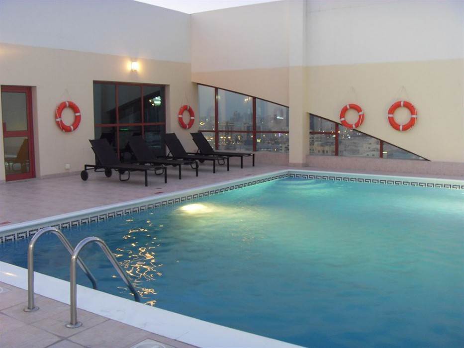Al Raya Suites Hotel Manama Exterior photo