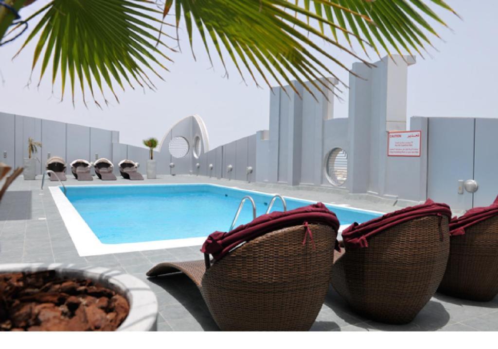 Al Raya Suites Hotel Manama Exterior photo