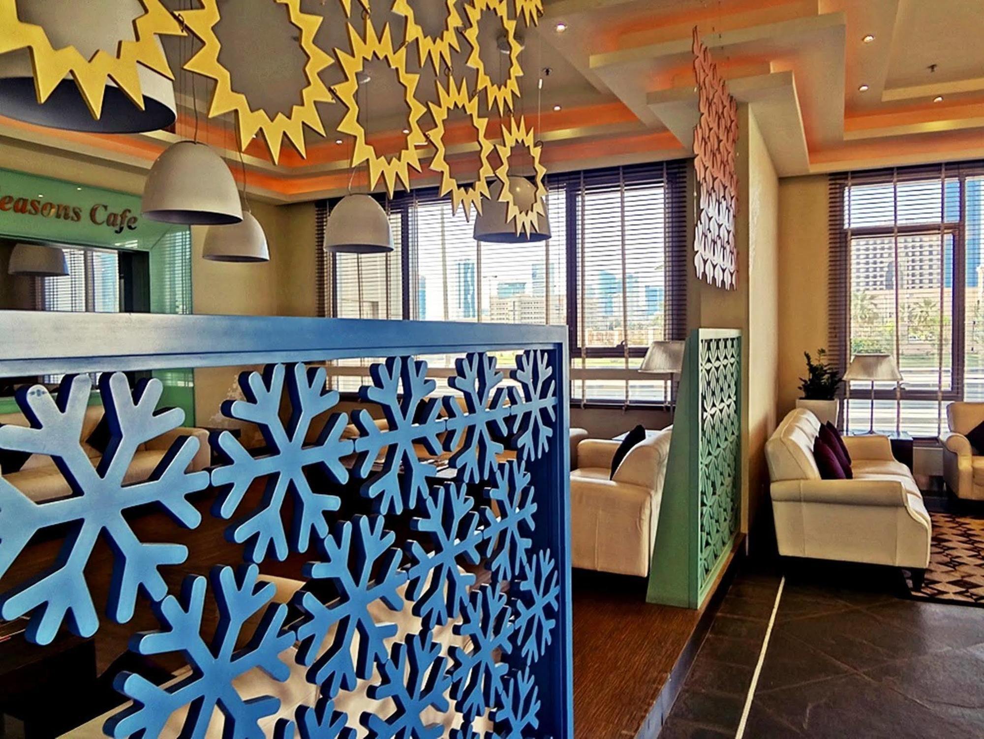 Al Raya Suites Hotel Manama Exterior photo