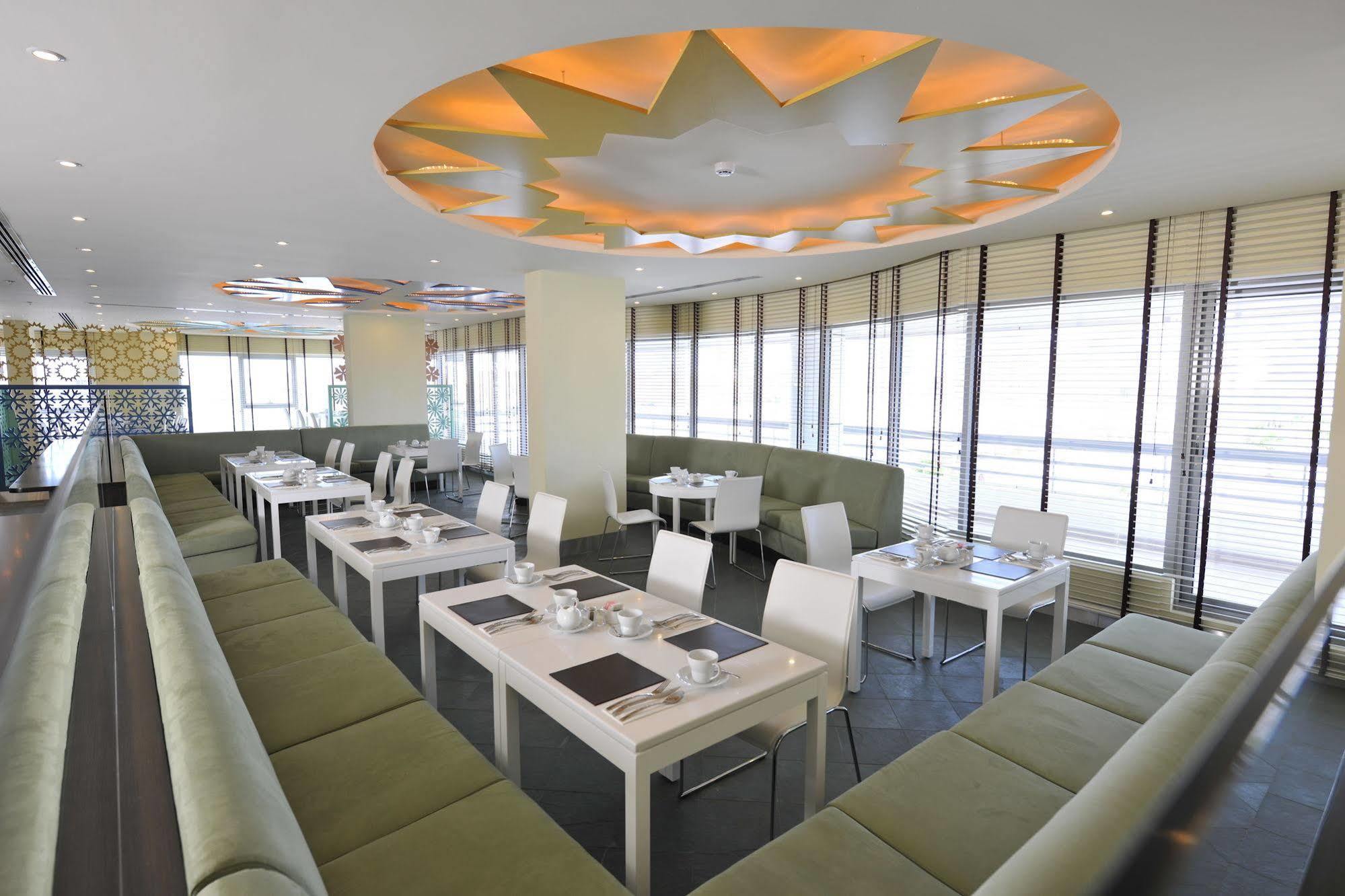 Al Raya Suites Hotel Manama Exterior photo